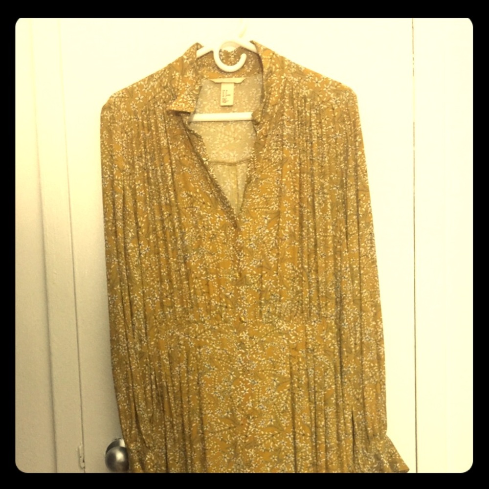 H&M floral print shirt dress